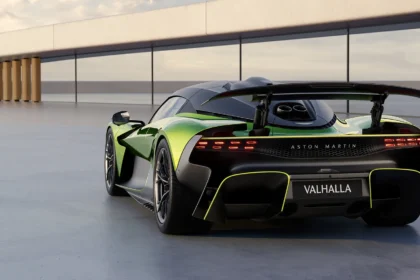 Aston Martin Valhalla