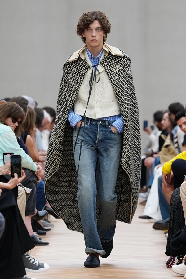 Jonathan Anderson Dla Dior2