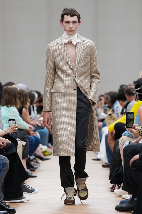 Jonathan Anderson Dla Dior3