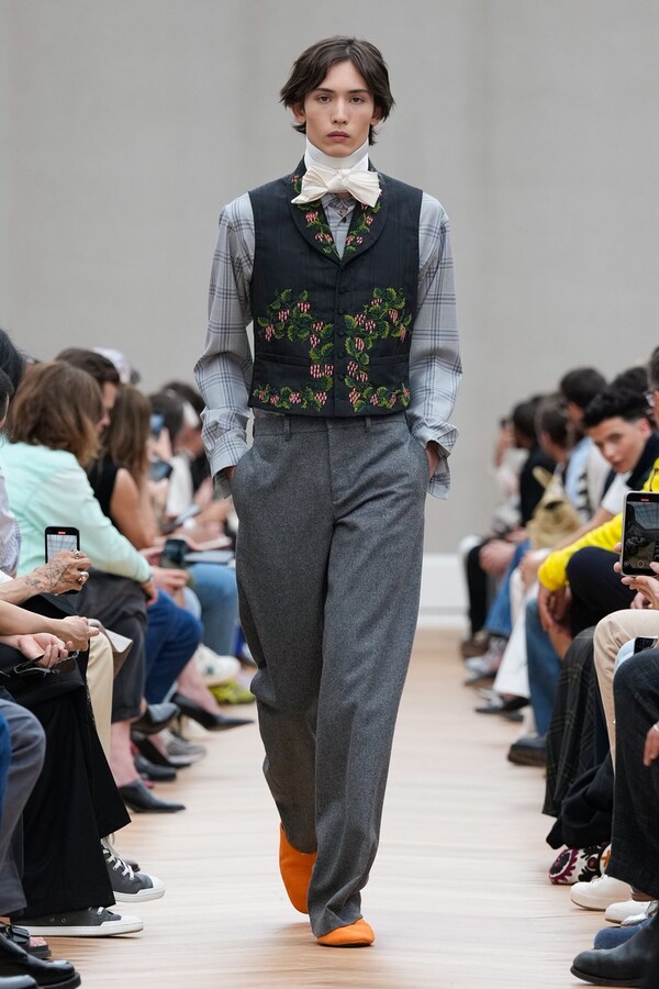 Jonathan Anderson Dla Dior5