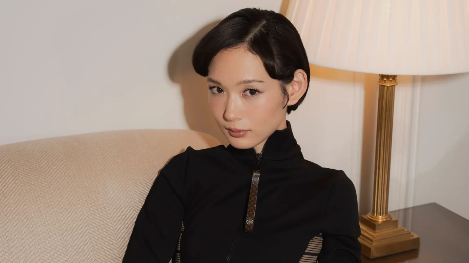 Moeka Hoshi I Brakujace Zdjecie Czy Kiedykolwiek Nosila Louis Vuitton